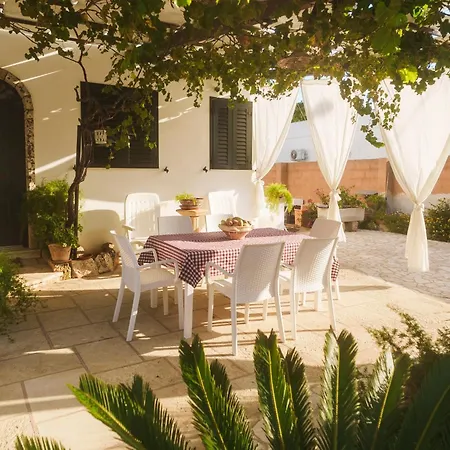 La Maison De Lucie
