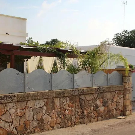 La Maison De Lucie Villa