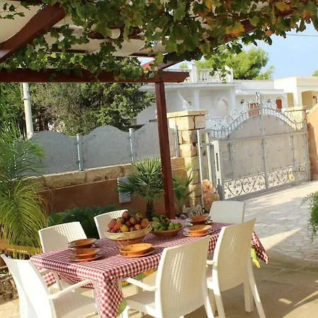 La Maison De Lucie Villa *