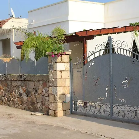 La Maison De Lucie *