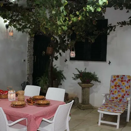 La Maison De Lucie Willa