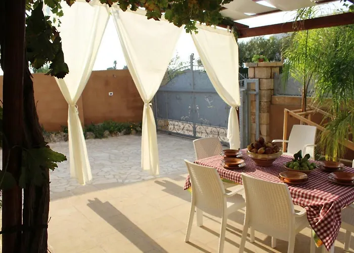 La Maison De Lucie Вилла